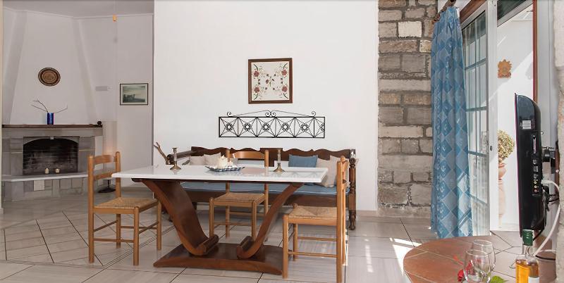 Villa Mina Адамас Экстерьер фото